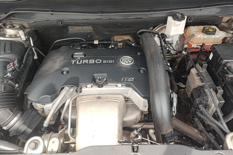 Used Buick Envision 2017 28T Four-Wheel Drive Elite Model Engine Bay