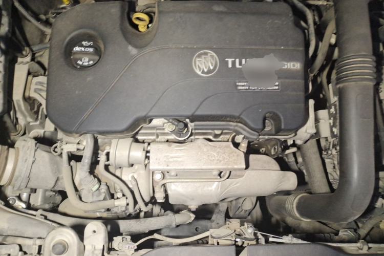 Used Buick Envision 2017 20T Two-Wheel Drive Elite Version Engine Bay