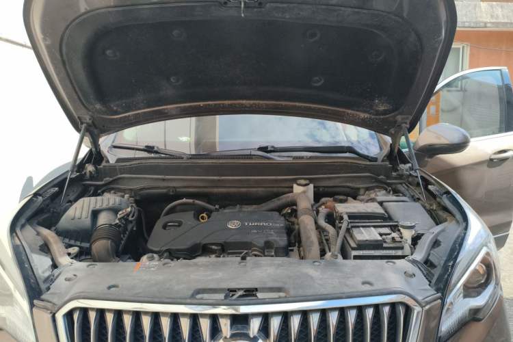 Used Buick Envision 2017 20T Two-Wheel Drive Leading Version Engine Bay