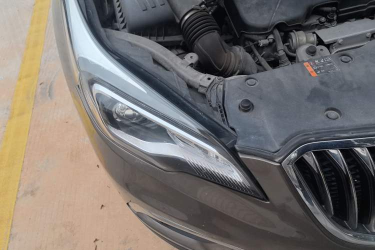 Used Buick Envision 2017 20T Two-Wheel Drive Leading Version Exterior 1
