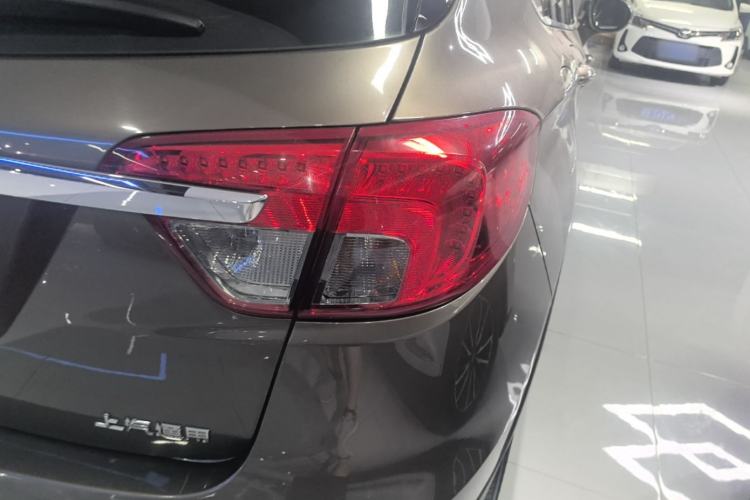Used Buick Envision 2017 20T Two-Wheel Drive Elite Version Exterior 3