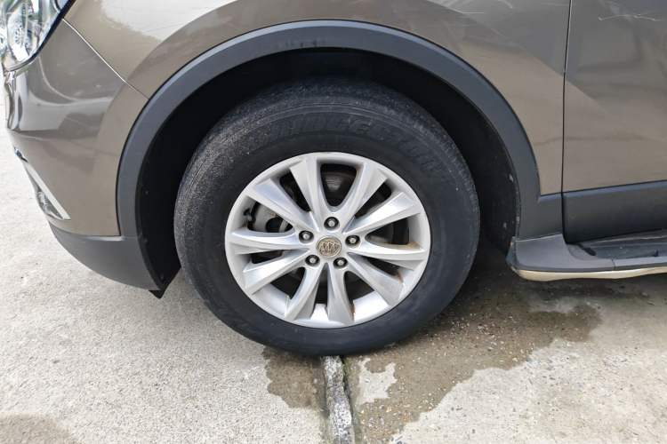 Used Buick Envision 2017 28T Four-Wheel Drive Elite Model Exterior 4
