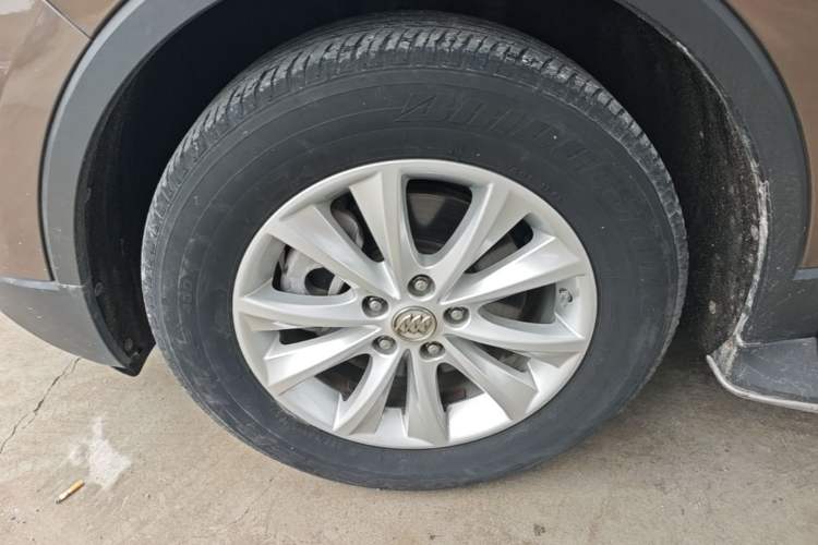 Used Buick Envision 2017 28T Four-Wheel Drive Elite Model Exterior 4