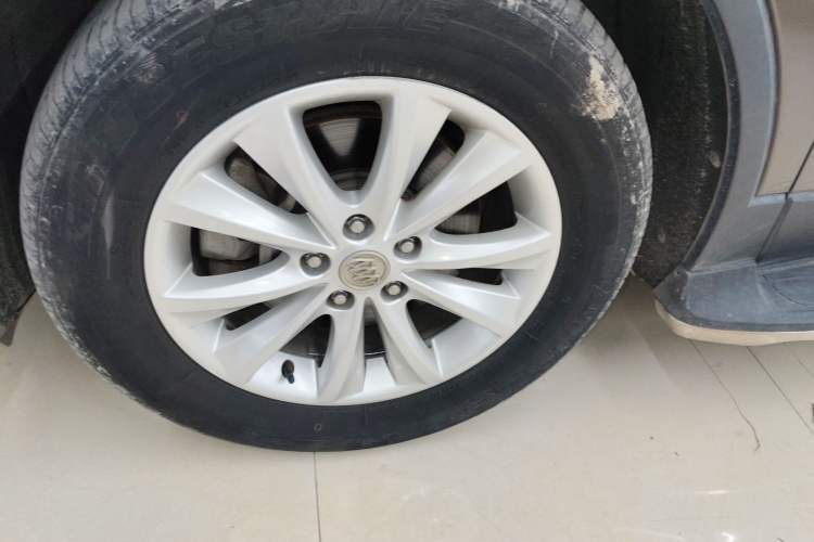 Used Buick Envision 2017 28T Four-Wheel Drive Elite Model Exterior 4