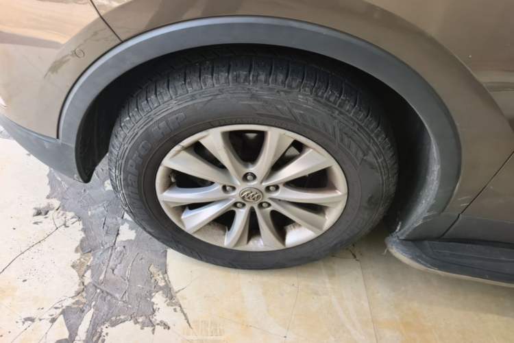 Used Buick Envision 2017 20T Two-Wheel Drive Luxury Model Exterior 4