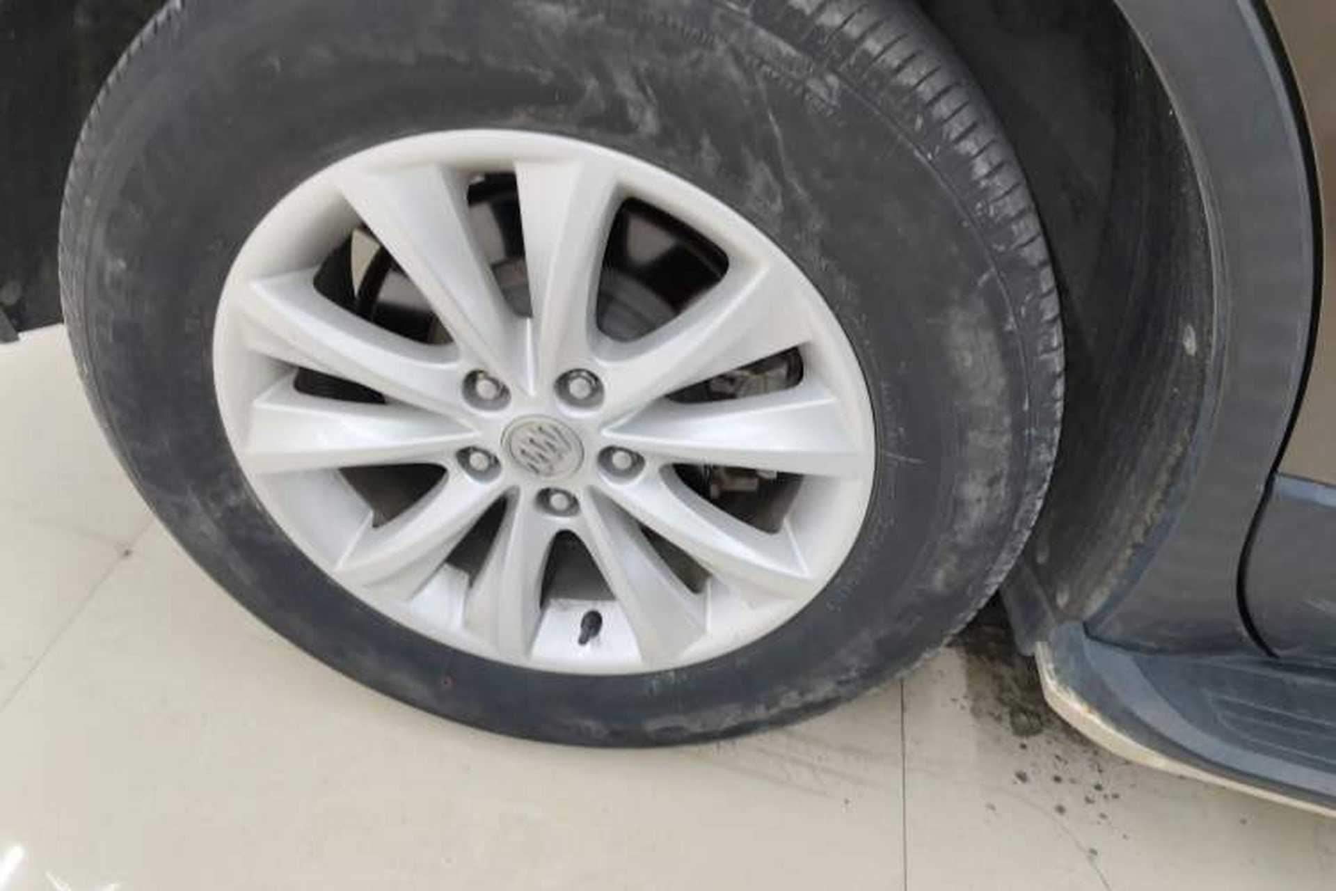 Used Buick Envision 2017 28T Four-Wheel Drive Elite Model Exterior 5