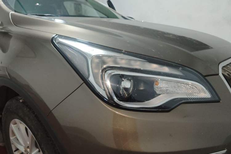 Used Buick Envision 2017 20T Two-Wheel Drive Elite Version Exterior 6
