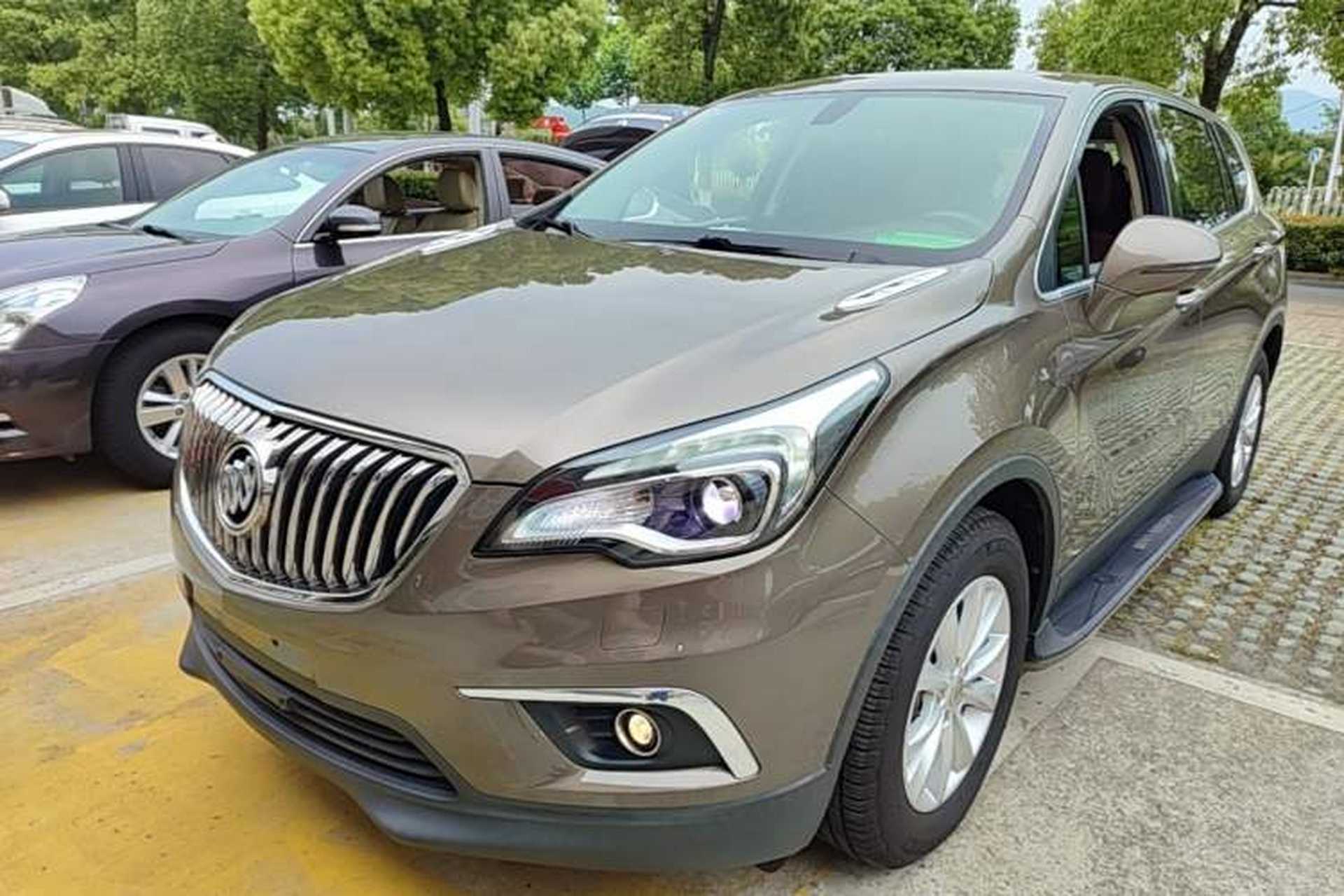 Used Buick Envision 2017 28T Four-Wheel Drive Elite Model Front Left 45 Deg