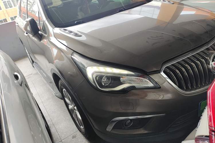 Used Buick Envision 2017 28T Four-Wheel Drive Elite Model Front Right 45 Deg