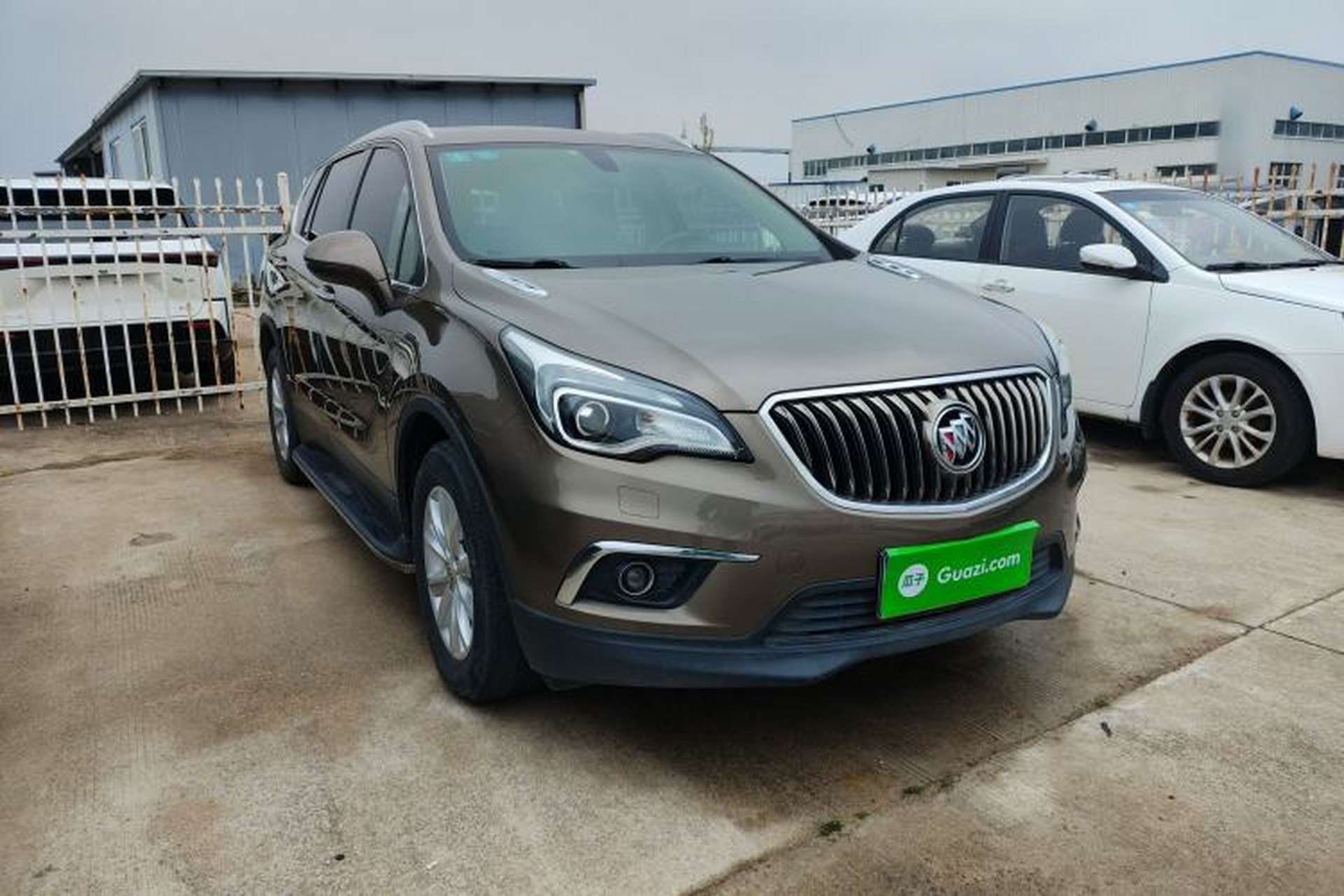 Used Buick Envision 2017 28T Four-Wheel Drive Elite Model Front Right 45 Deg