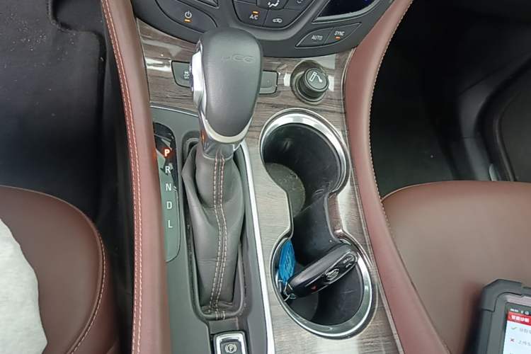 Used Buick Envision 2017 20T Two-Wheel Drive Luxury Model Gear Lever