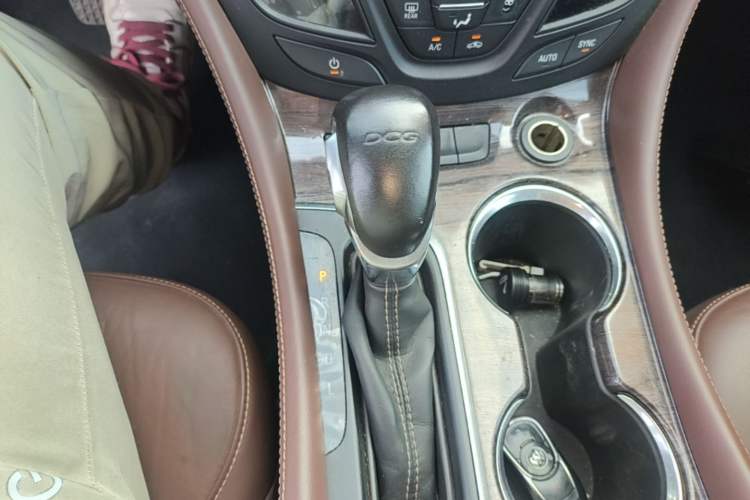 Used Buick Envision 2017 20T Two-Wheel Drive Elite Version Gear Lever