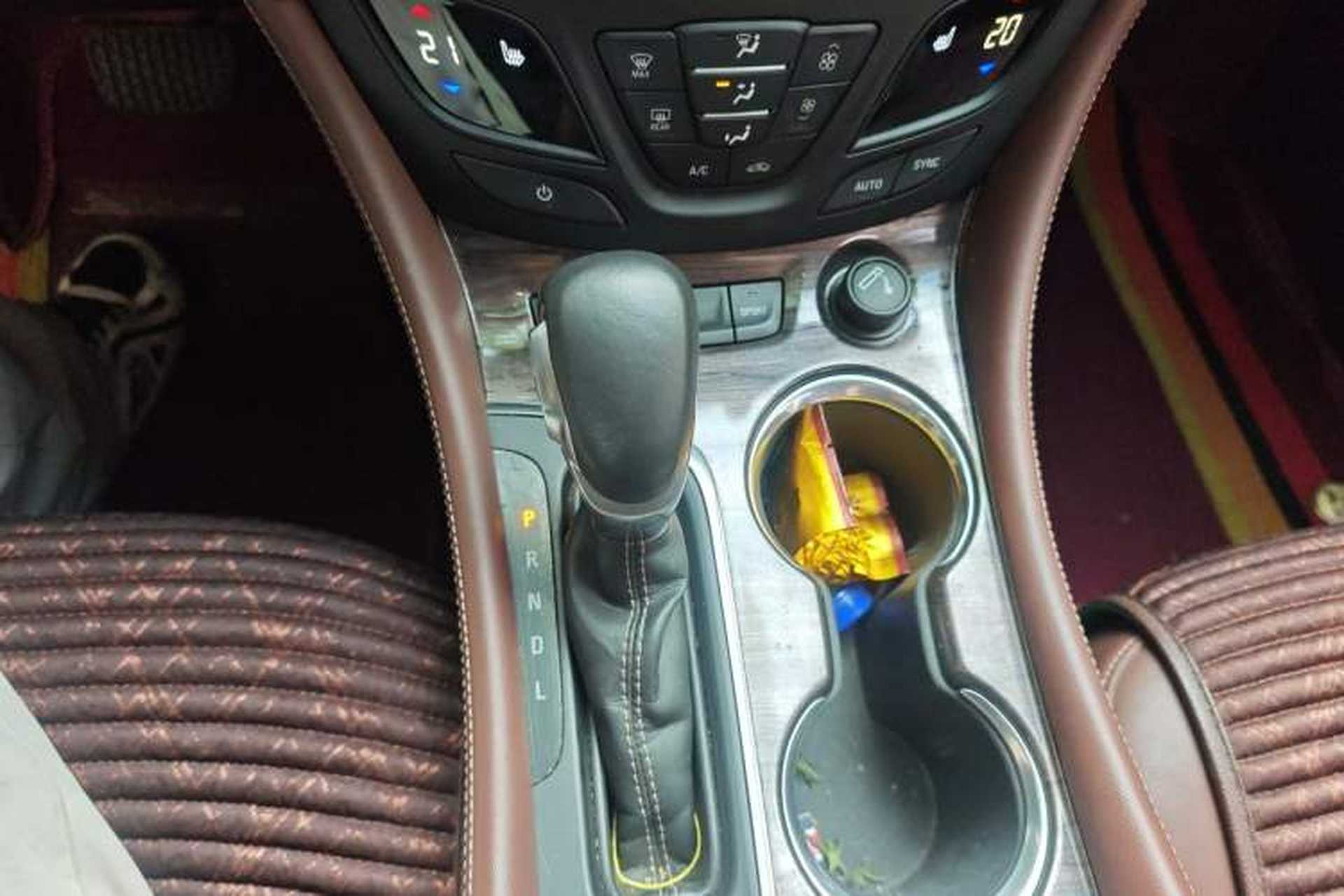 Used Buick Envision 2017 28T Four-Wheel Drive Elite Model Gear Lever