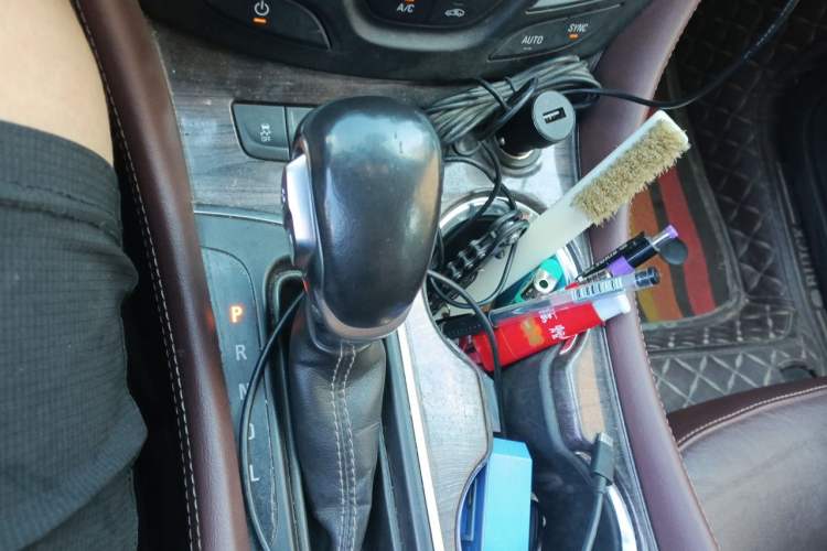 Used Buick Envision 2017 28T Four-Wheel Drive Elite Model Gear Lever