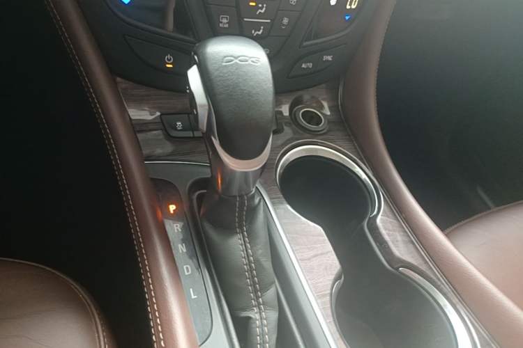 Used Buick Envision 2017 20T Two-Wheel Drive Elite Version Gear Lever