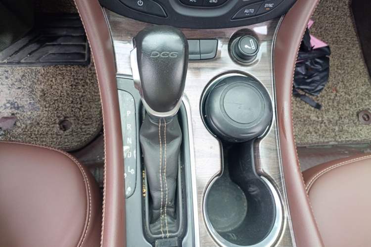 Used Buick Envision 2017 20T Two-Wheel Drive Elite Version Gear Lever