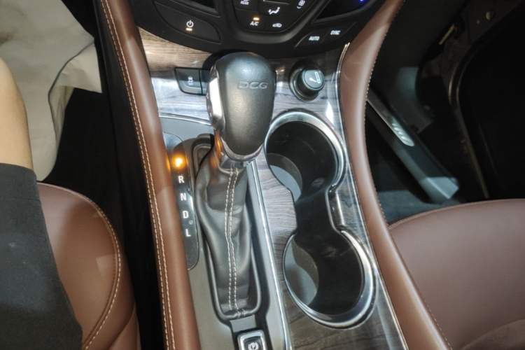 Used Buick Envision 2017 20T Two-Wheel Drive Luxury Model Gear Lever