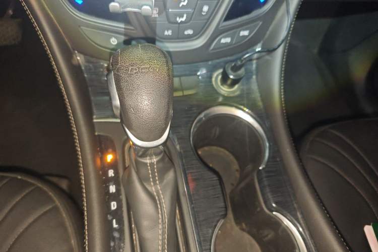 Used Buick Envision 2017 20T Two-Wheel Drive Leading Version Gear Lever