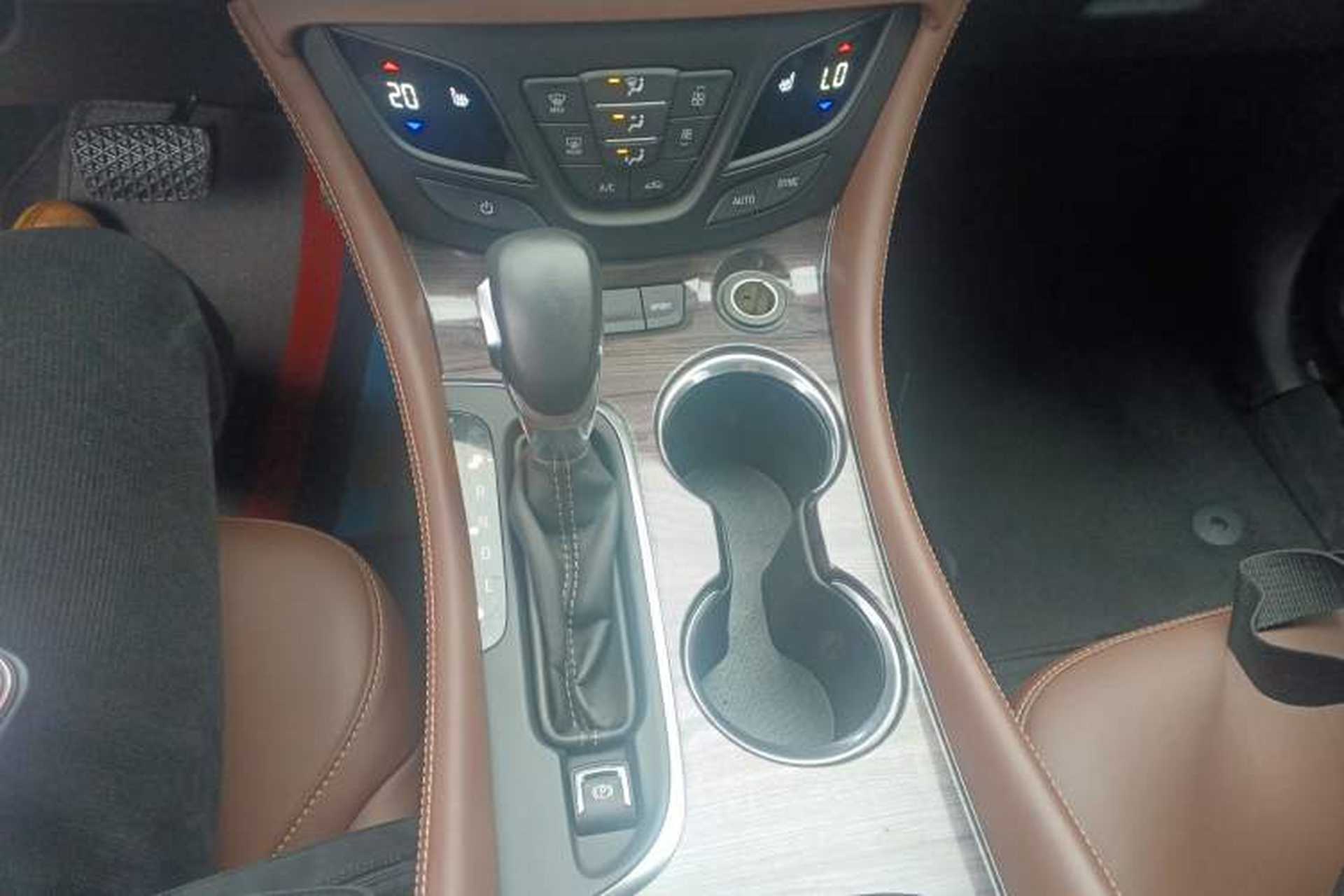 Used Buick Envision 2017 28T Four-Wheel Drive Elite Model Gear Lever