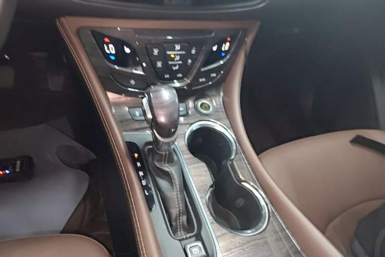Used Buick Envision 2017 28T Four-Wheel Drive Elite Model Gear Lever