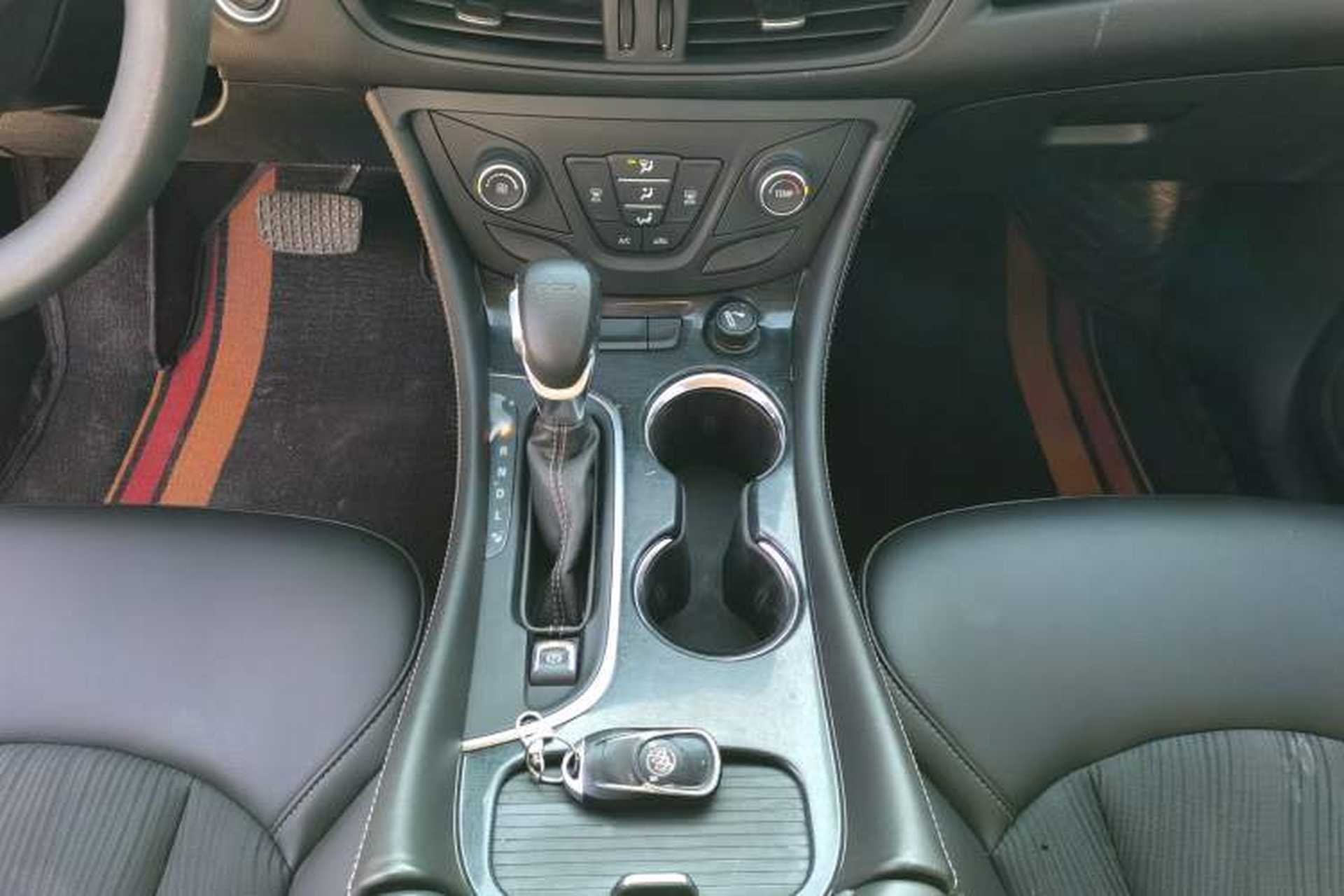 Used Buick Envision 2017 20T Two-Wheel-Drive Tech Edition Gear Lever