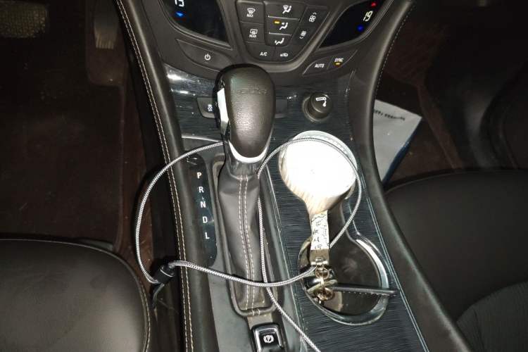 Used Buick Envision 2017 20T Two-Wheel Drive Leading Version Gear Lever
