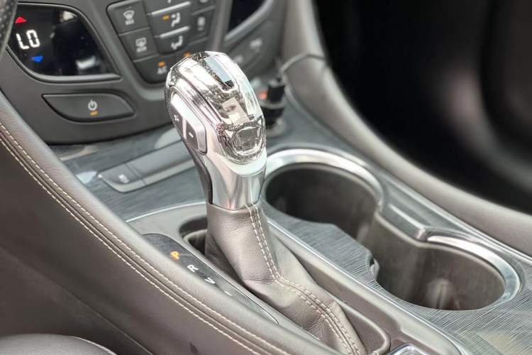 Used Buick Envision 2017 20T Two-Wheel Drive Leading Version Gear Lever