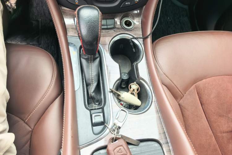 Used Buick Envision 2017 20T Two-Wheel Drive Elite Version Gear Lever