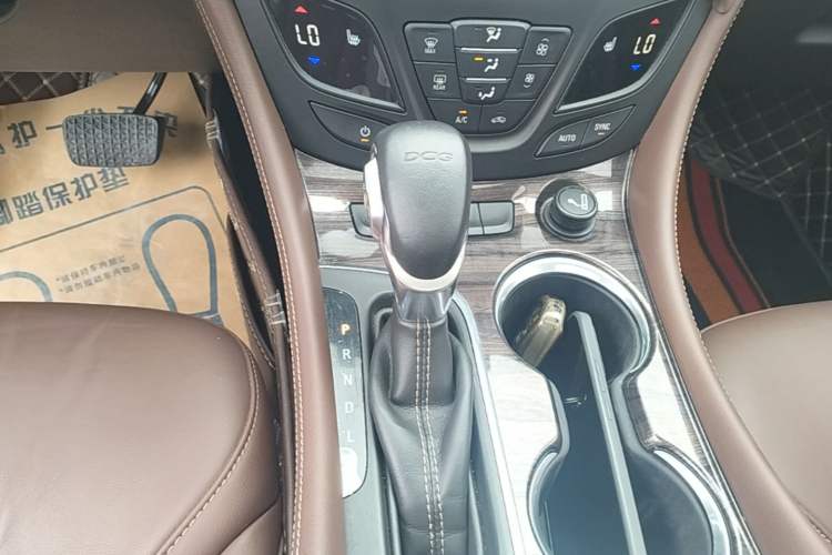 Used Buick Envision 2017 20T Two-Wheel Drive Luxury Model Gear Lever