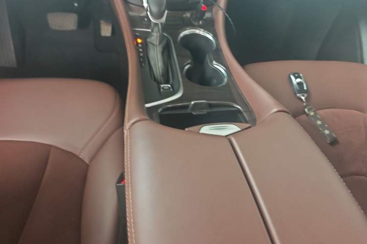 Used Buick Envision 2017 20T Two-Wheel Drive Elite Version Gear Lever