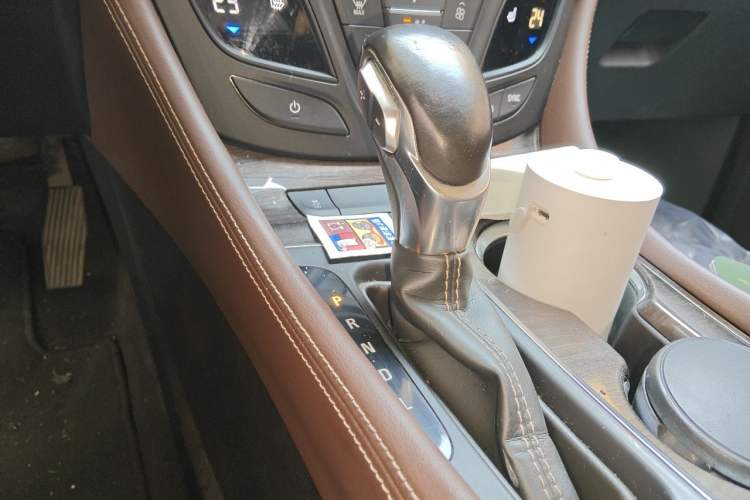Used Buick Envision 2017 20T Two-Wheel Drive Elite Version Gear Lever