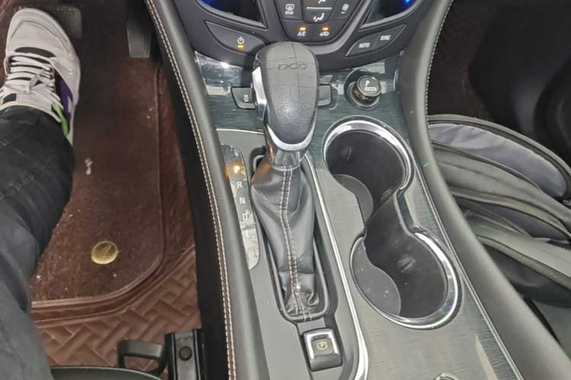Used Buick Envision 2017 20T Two-Wheel Drive Leading Version Gear Lever