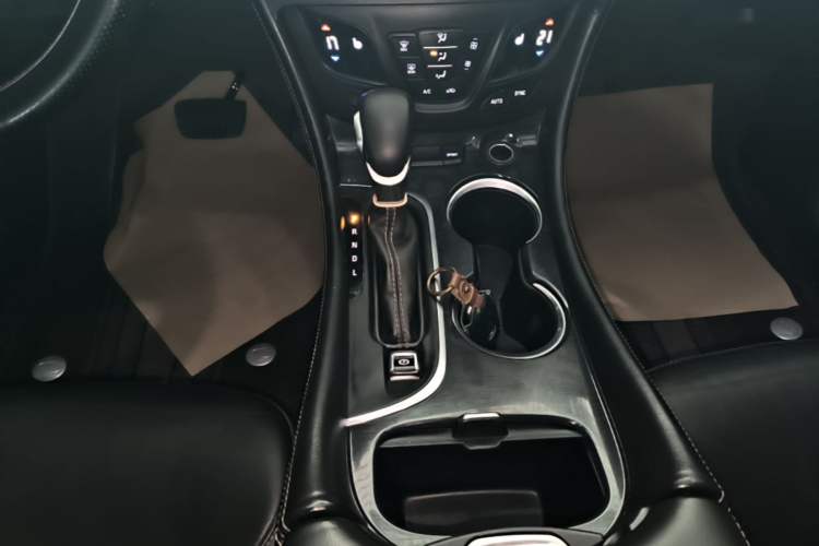 Used Buick Envision 2017 28T Four-Wheel Drive Elite Model Gear Lever