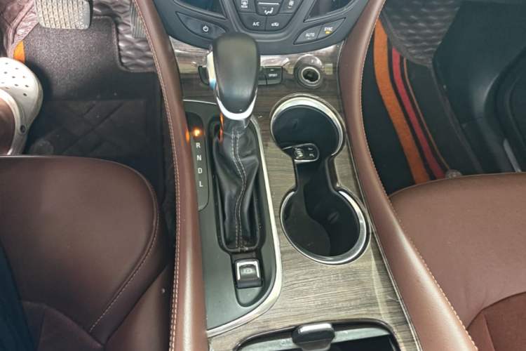 Used Buick Envision 2017 28T Four-Wheel Drive Elite Model Gear Lever