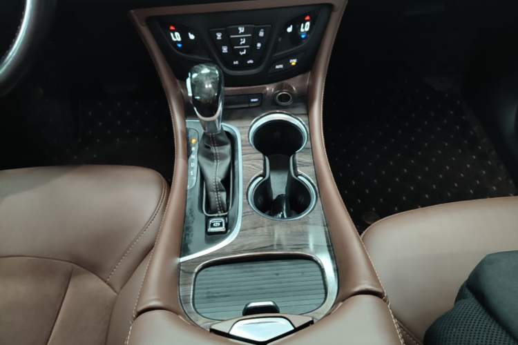 Used Buick Envision 2017 28T Four-Wheel Drive Elite Model Gear Lever