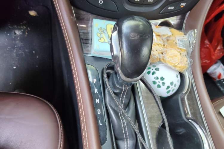 Used Buick Envision 2017 20T Two-Wheel Drive Elite Version Gear Lever