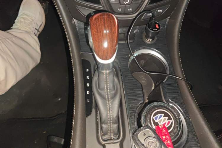 Used Buick Envision 2017 20T Two-Wheel Drive Leading Version Gear Lever