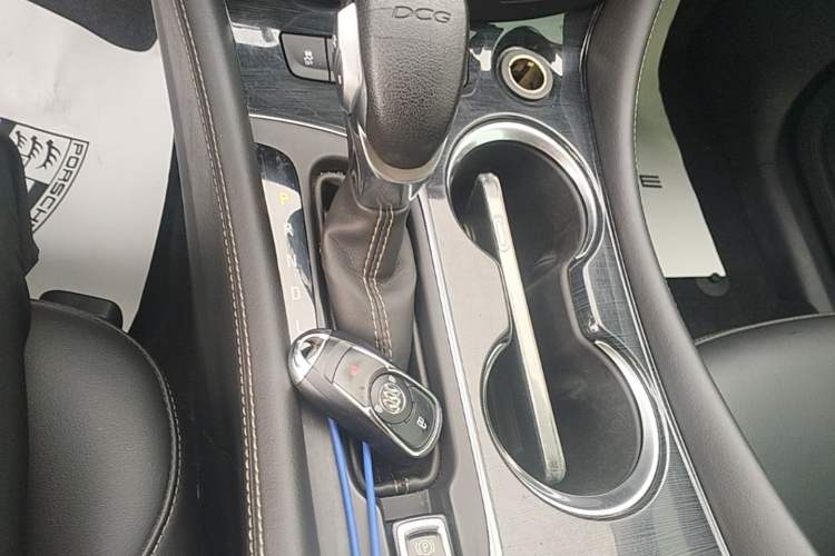 Used Buick Envision 2017 20T Two-Wheel Drive Leading Version Gear Lever