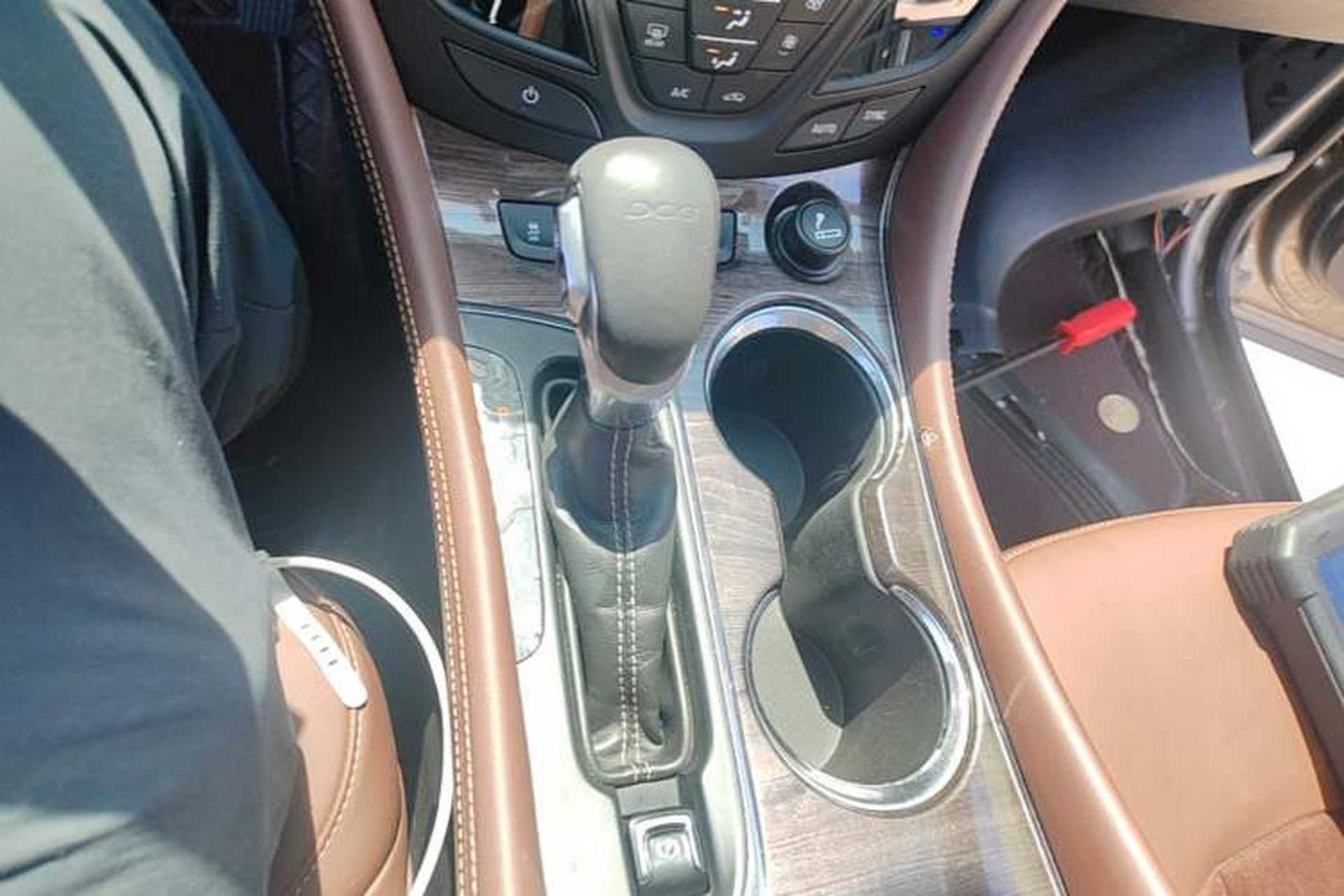 Used Buick Envision 2017 20T Two-Wheel Drive Luxury Model Gear Lever