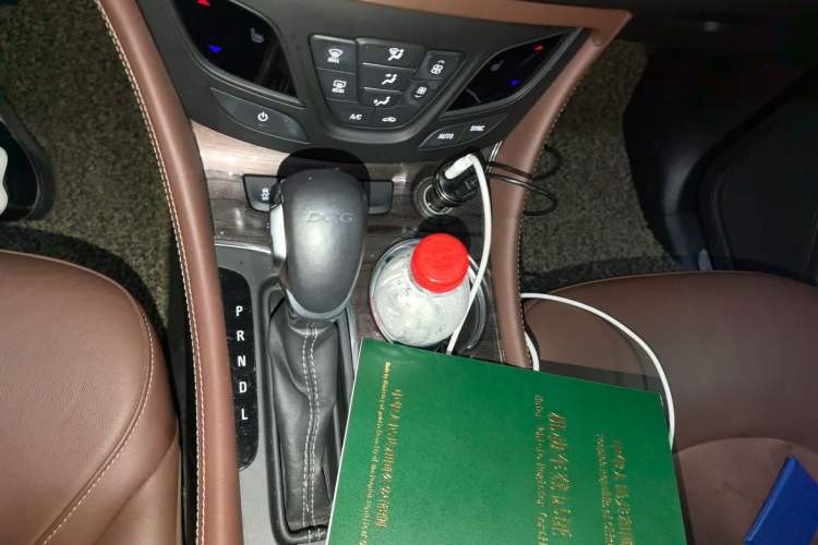 Used Buick Envision 2017 20T Two-Wheel Drive Elite Version Gear Lever