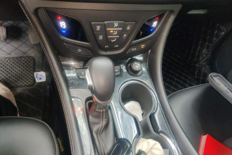 Used Buick Envision 2017 28T Four-Wheel Drive Leading Model Gear Lever