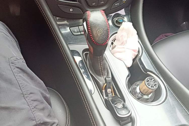 Used Buick Envision 2017 20T Two-Wheel Drive Leading Version Gear Lever