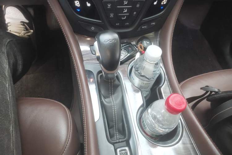 Used Buick Envision 2017 20T Two-Wheel Drive Elite Version Gear Lever