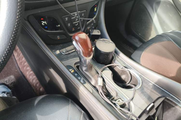 Used Buick Envision 2017 20T Two-Wheel Drive Leading Version Gear Lever
