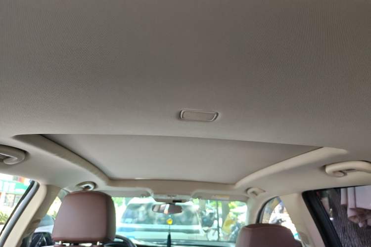 Used Buick Envision 2017 20T Two-Wheel Drive Elite Version Headliner