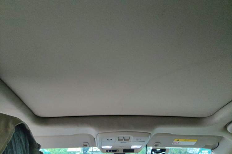 Used Buick Envision 2017 28T Four-Wheel Drive Elite Model Headliner