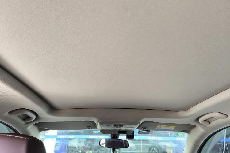 Used Buick Envision 2017 20T Two-Wheel Drive Elite Version Headliner