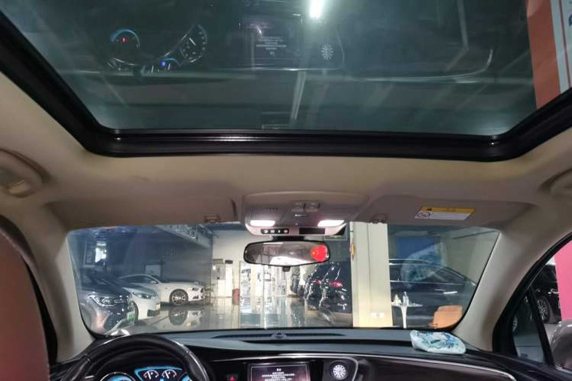 Used Buick Envision 2017 28T Four-Wheel Drive Elite Model Headliner