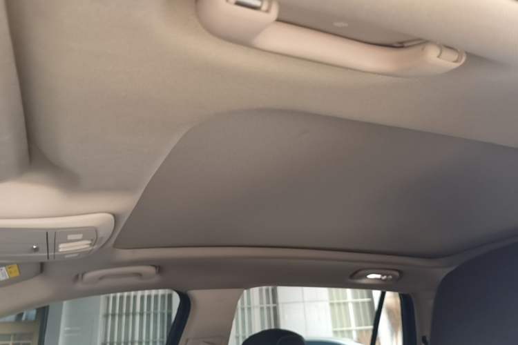 Used Buick Envision 2017 28T Four-Wheel Drive Elite Model Headliner