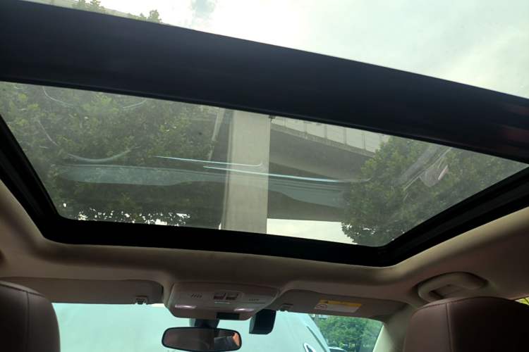Used Buick Envision 2017 20T Two-Wheel Drive Elite Version Headliner